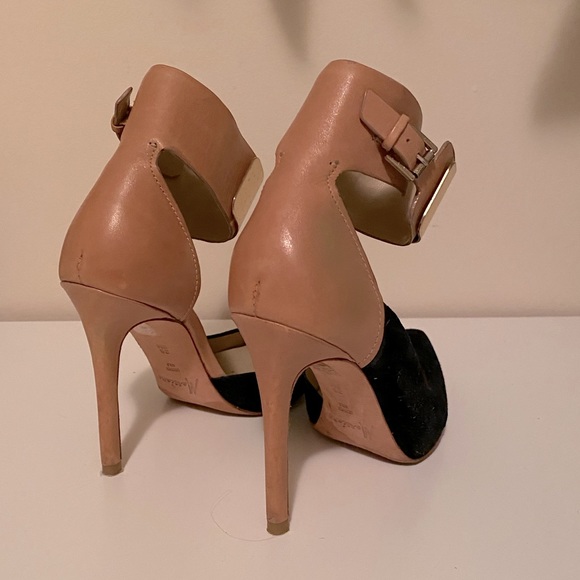 Sexy Vintage Marciano Stilettos. With gold ankle strap, size 6 - Picture 5 of 7